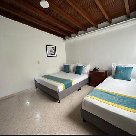 Hotel Lukas Medellin Bagian luar foto