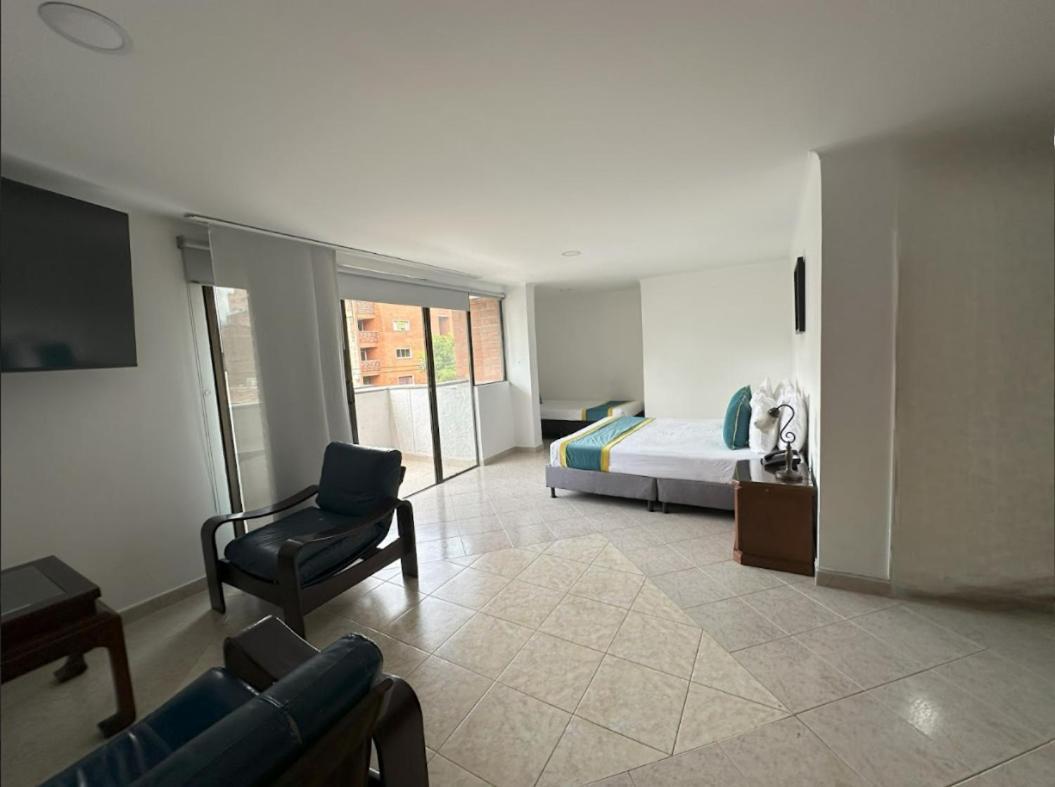 Hotel Lukas Medellin Bagian luar foto