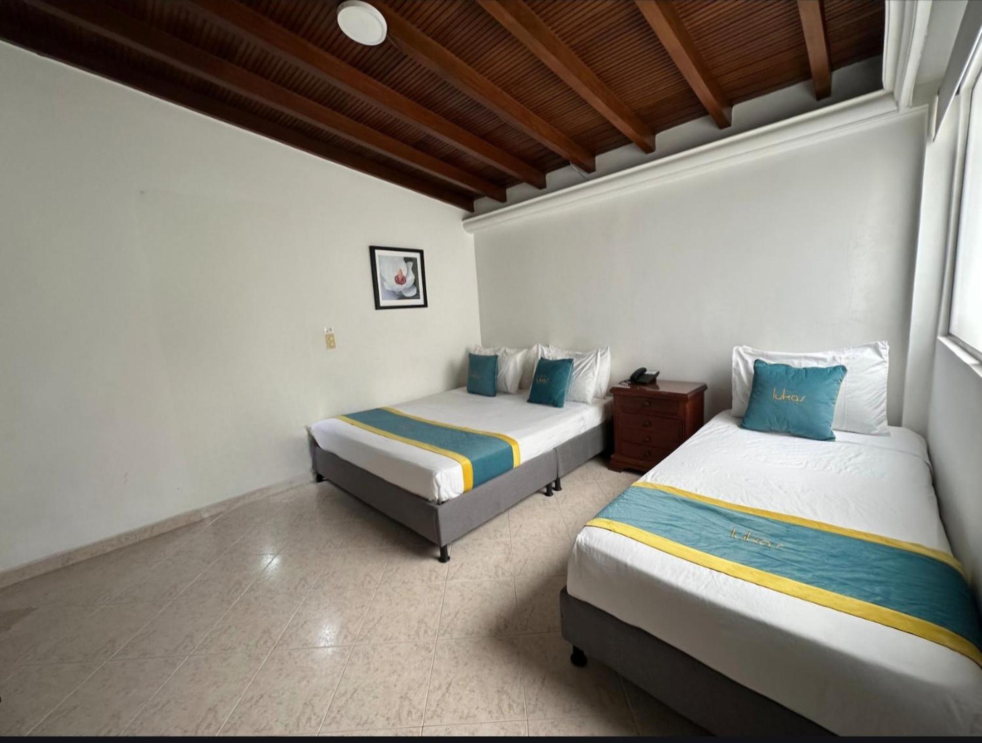 Hotel Lukas Medellin Bagian luar foto