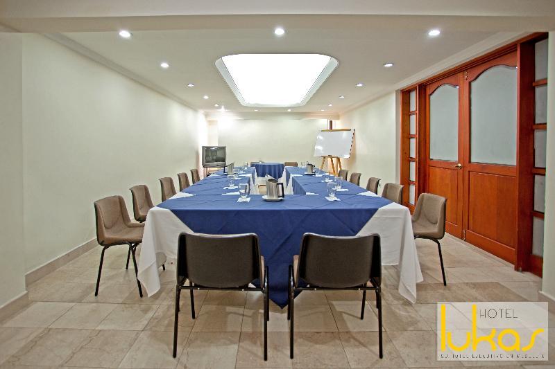 Hotel Lukas Medellin Bagian luar foto