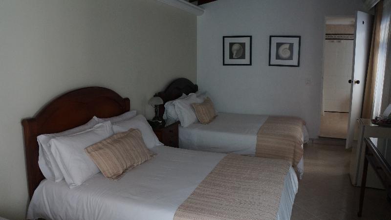 Hotel Lukas Medellin Bagian luar foto