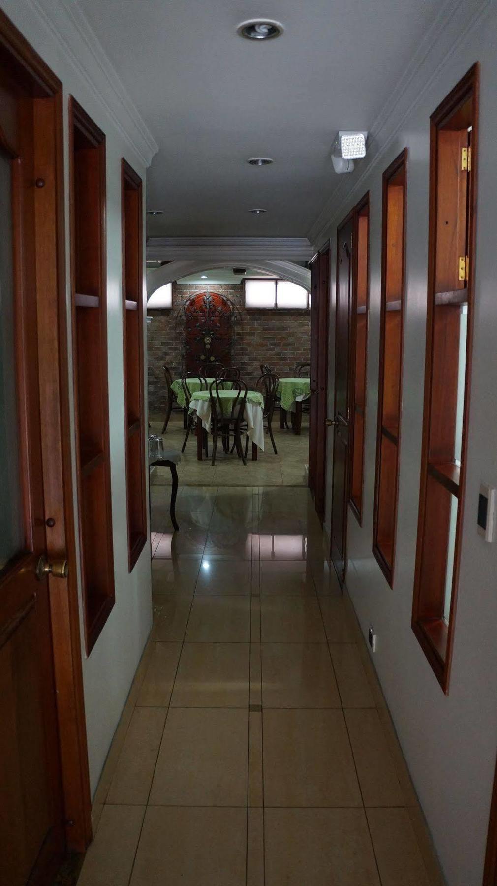 Hotel Lukas Medellin Bagian luar foto