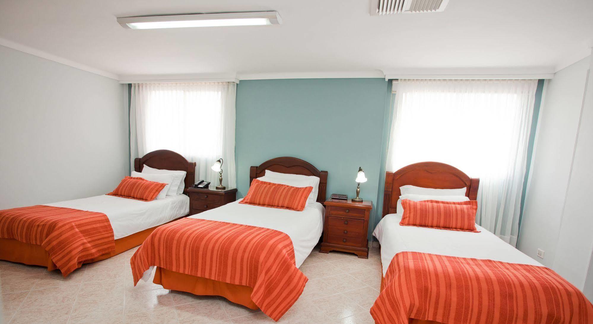 Hotel Lukas Medellin Bagian luar foto